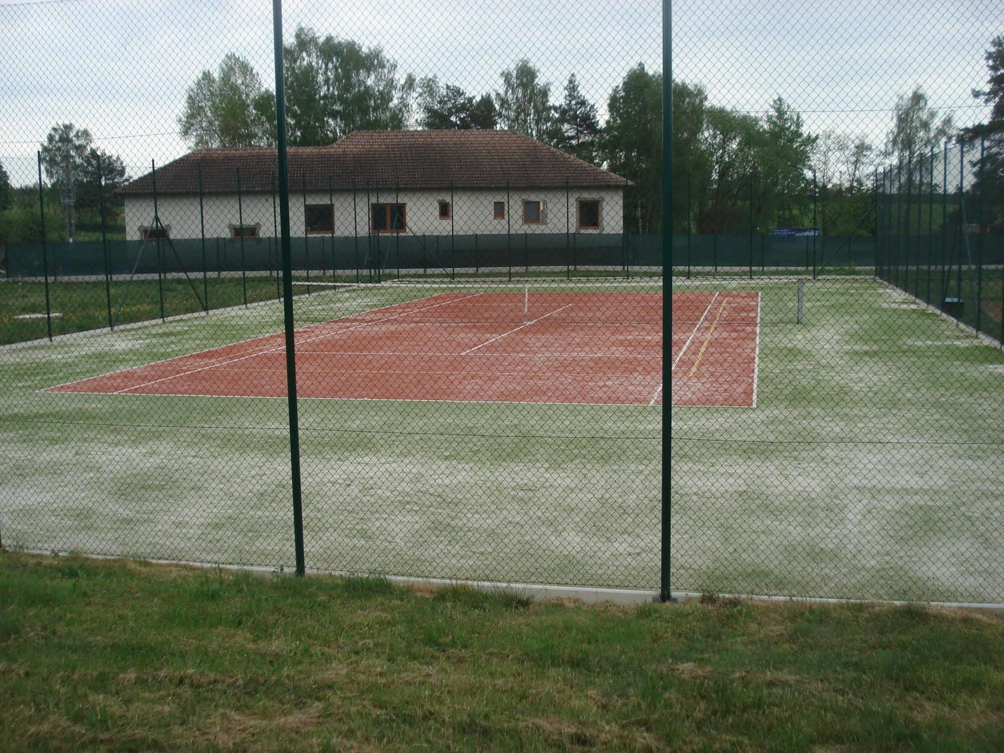 Resort Hotel Zvikov Zvíkovské Podhradí Buitenkant foto